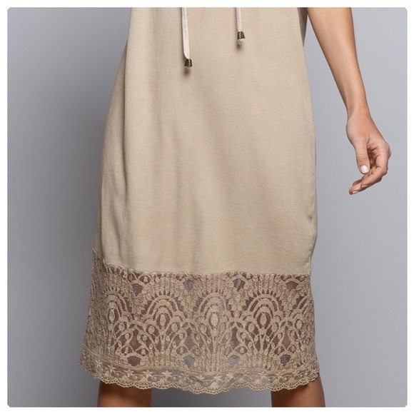 POL Jersey Lace Panel Midi Dress - Picture 8 of 14